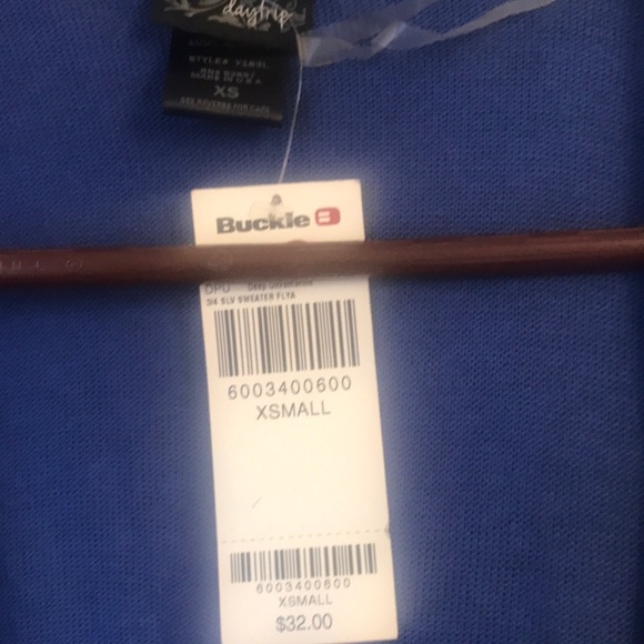 NWT DAY-TRIP BUCKLE OPEN CARDIGAN3 items for 20$🌸 - Picture 2 of 4